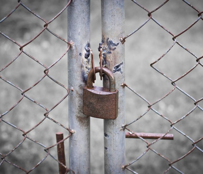 rust-lock-on-a-chain-link-security-fence-old-lock-2026-01-11-10-33-26-utc rust-lock-on-a-chain-link-security-fence-old-lock-2026-01-11-10-33-26-utc